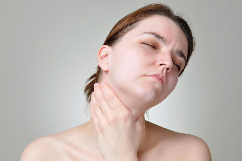 Thyroid cancer – Causes and silent warning signs